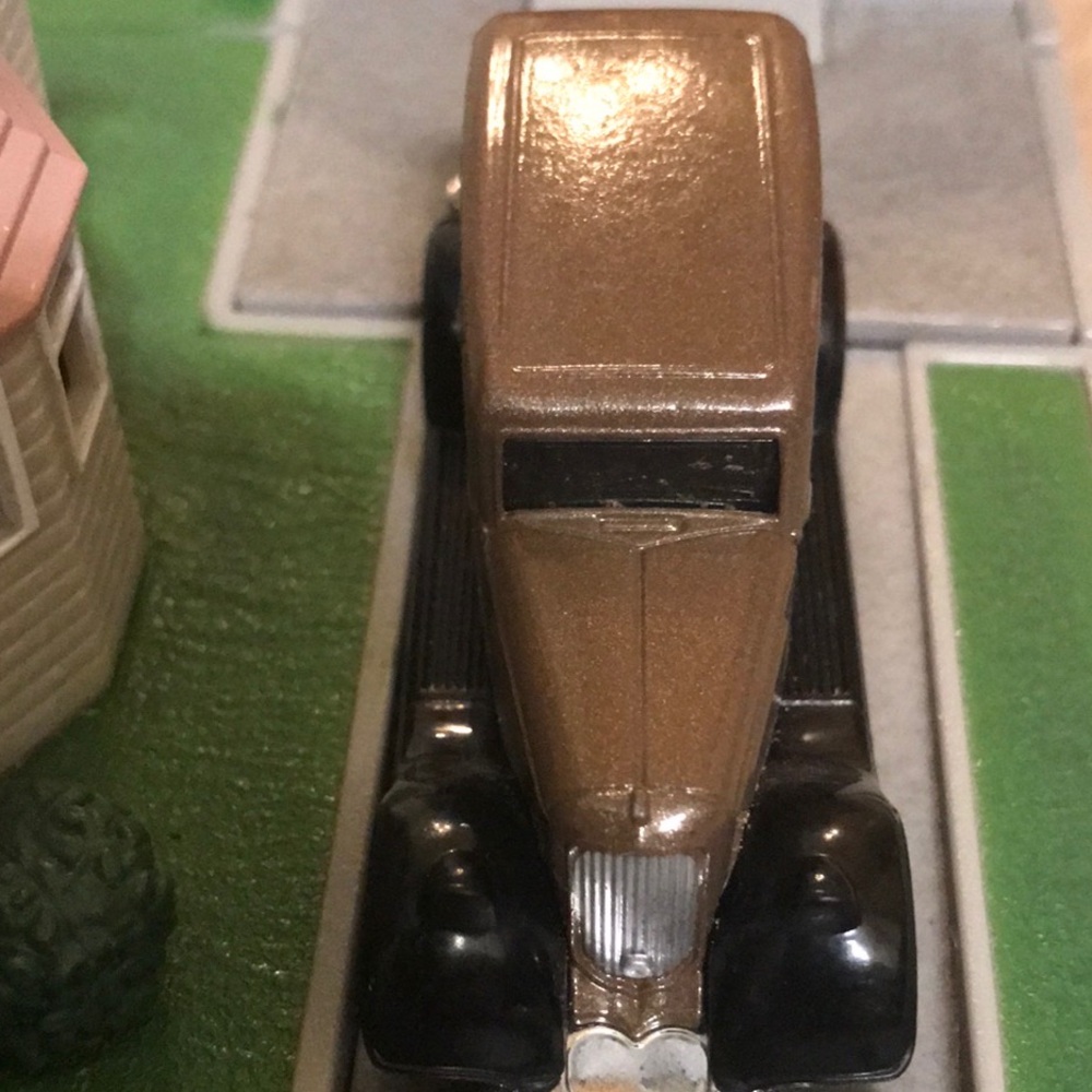 Near mint cond. matchbox classic 1933 Plymouth Prohibition policecar made 2018